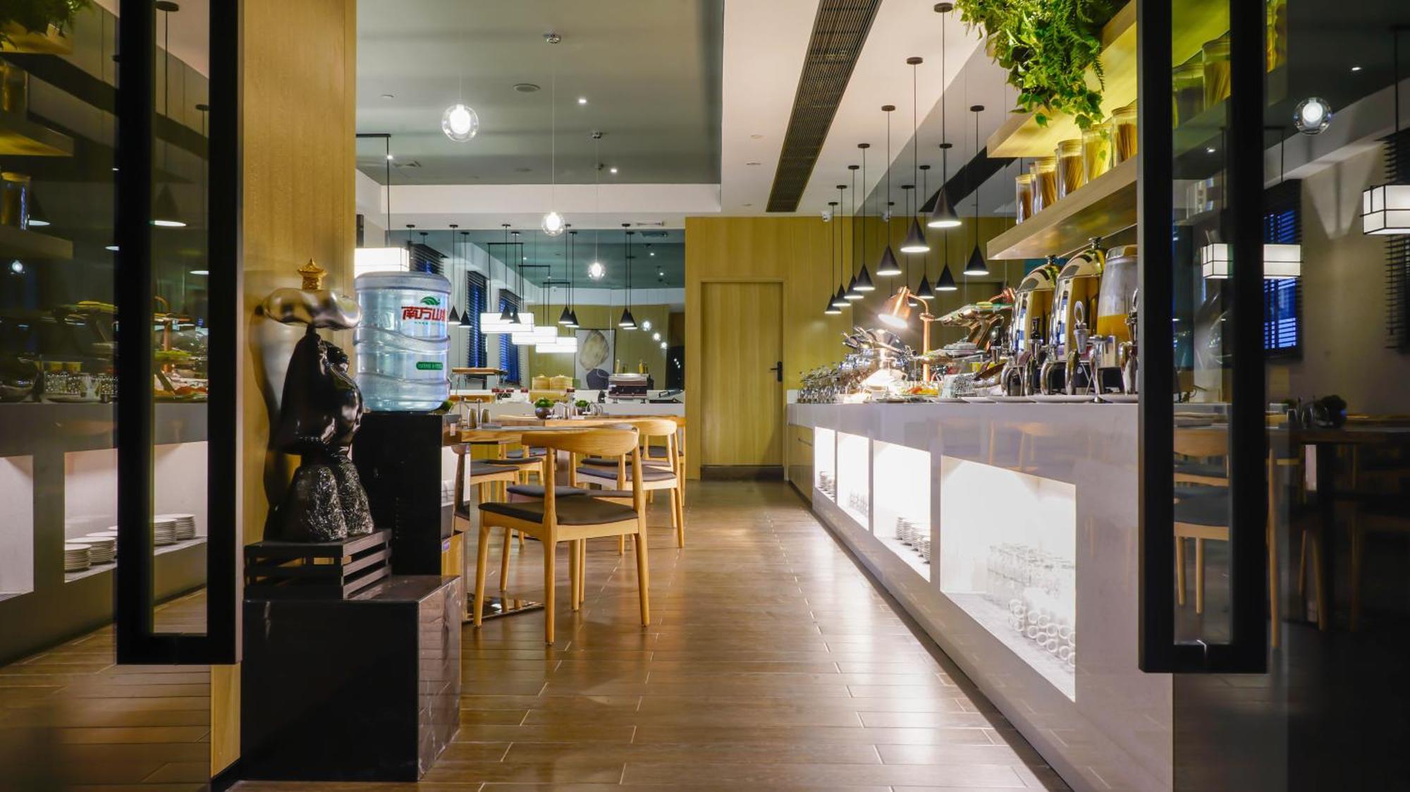 Paco Hotel Guangzhou Jiangtai Road Metro Branch Eksteriør bilde